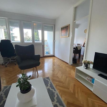 2 bedroom apartment/parking/market Split Buitenkant foto
