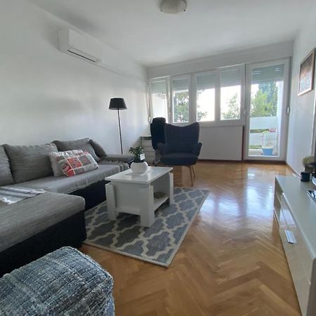 2 bedroom apartment/parking/market Split Buitenkant foto